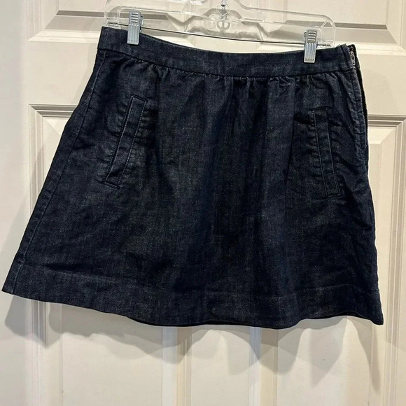J. Crew Dark Denim‎ Mini Skirt with Pockets and Side Zip Closure size 8 - Picture 1 of 6